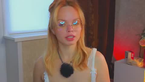 Hi there i am Eva and i wish create a nice community with you so join my Ticket Show for more pleasure online show from June 28, 2026, 11:49 am