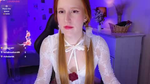 EvaBellea online show from June 3, 2026, 2:33 pm