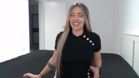 Snapshot of evabomb chatting on February 3, 2025, 8:57 pm EvaBomb online show from February 3, 2025, 8:57 pm