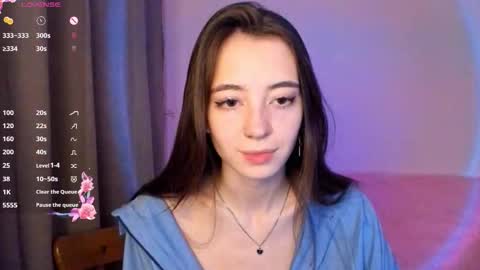 Snapshot of evabradly chatting on November 1, 2025, 6:32 pm evabradly online show from November 1, 2025, 6:32 pm