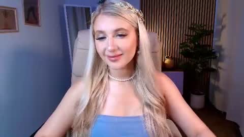 Eva  online show from June 20, 2026, 2:58 am