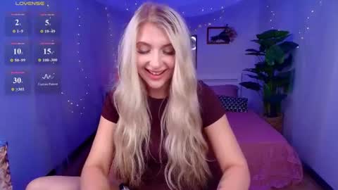 Eva  online show from July 5, 2026, 4:19 am