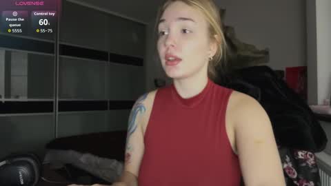 evacarter1 online show from October 16, 2025, 7:53 am