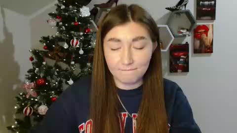 Evachaturbatte online show from November 28, 2025, 3:58 pm