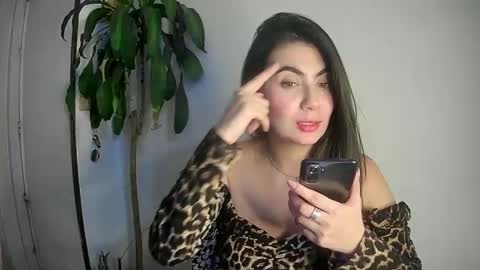 evacollins12 online show from January 9, 2025, 12:03 am