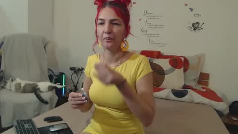 Snapshot of evadesireone chatting on February 5, 2025, 2:59 pm EvadesireONE online show from February 5, 2025, 2:59 pm