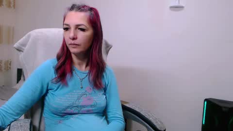 EvadesireONE online show from April 11, 2026, 8:18 am