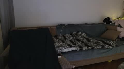 Snapshot of evadior chatting on October 14, 2025, 6:09 pm Eva online show from October 14, 2025, 6:09 pm