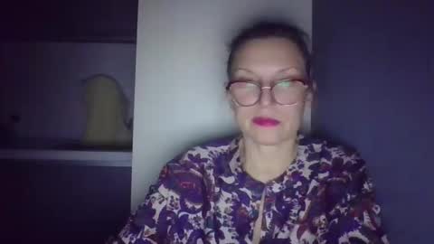 evaglad online show from October 11, 2025, 9:13 pm
