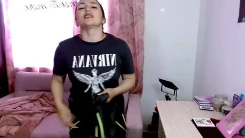 Eva online show from February 20, 2025, 8:47 pm