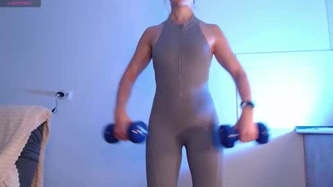 Eva online show from September 28, 2025, 3:56 am