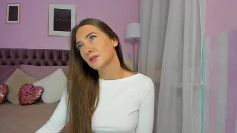 Eva online show from September 19, 2025, 2:46 am