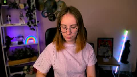 evalora online show from April 15, 2026, 7:21 pm