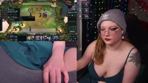 Eva  online show from November 21, 2025, 12:59 pm