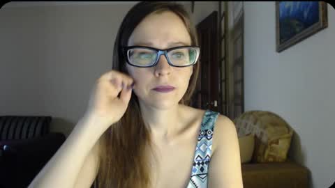 Snapshot of evangeline06 chatting on March 7, 2025, 8:34 am YourMistress online show from March 7, 2025, 8:34 am