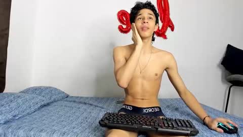 Evans collins24 online show from November 27, 2025, 11:40 pm