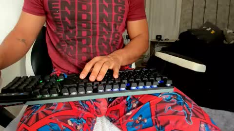 Snapshot of evans_king chatting on November 8, 2025, 11:54 am Evan online show from November 8, 2025, 11:54 am