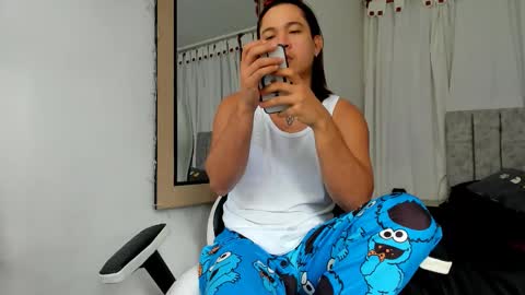 Snapshot of evans_king chatting on November 12, 2025, 12:05 pm Evan online show from November 12, 2025, 12:05 pm