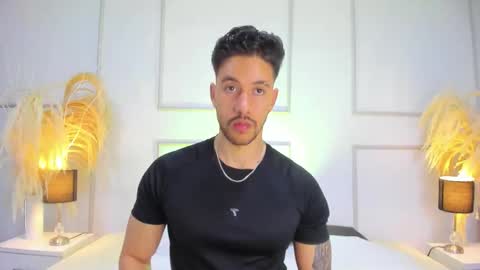 Snapshot of evans_opry1 chatting on October 19, 2025, 12:11 am E V A N S online show from October 19, 2025, 12:11 am