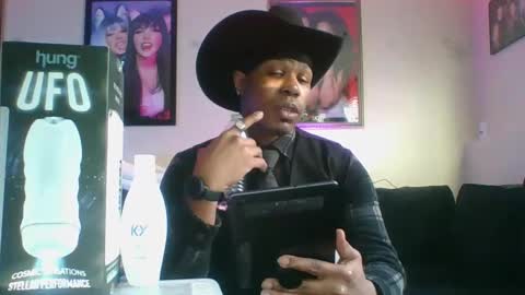 Snapshot of evanschris2048 chatting on March 1, 2025, 3:38 pm evanschris2048 online show from March 1, 2025, 3:38 pm