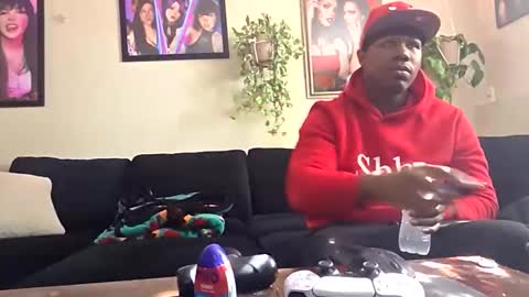 Snapshot of evanschris2048 chatting on October 23, 2025, 6:39 pm evanschris2048 online show from October 23, 2025, 6:39 pm