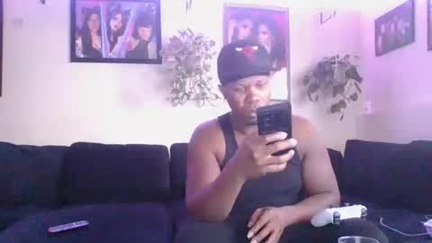 Snapshot of evanschris2048 chatting on November 5, 2025, 7:03 pm evanschris2048 online show from November 5, 2025, 7:03 pm