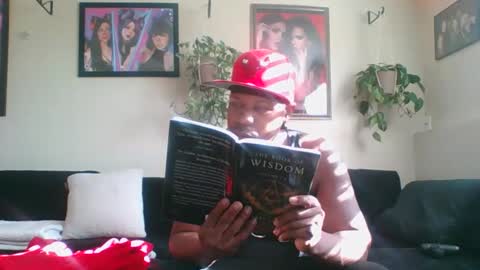 evanschris2048 online show from November 25, 2025, 7:47 pm