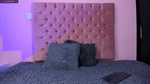 Eva Olimpo online show from March 7, 2025, 8:00 pm