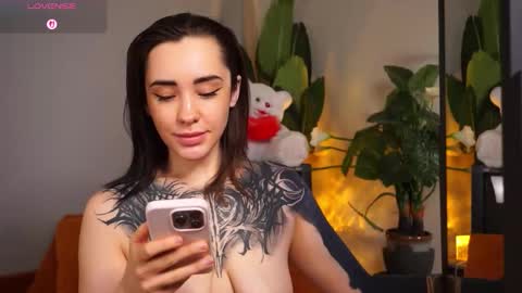 Eva online show from February 9, 2026, 2:04 am