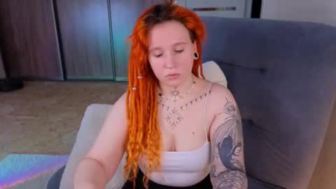 Moon online show from October 10, 2025, 6:12 am