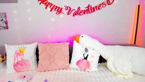 Adelina online show from February 12, 2026, 6:19 am