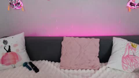 Adelina online show from July 4, 2026, 4:07 am