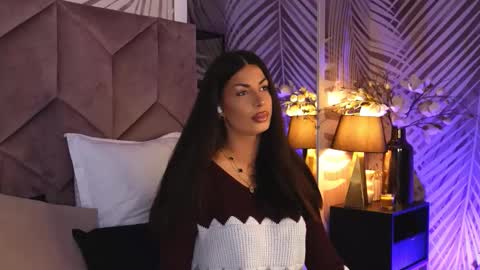 EvaRhea online show from November 18, 2025, 3:45 am