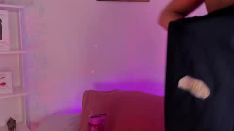 EVARITZ online show from November 8, 2025, 12:55 am