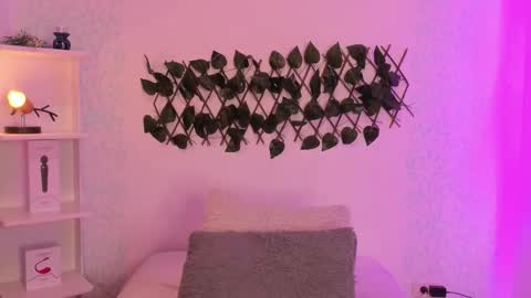 Snapshot of evaritz__ chatting on February 22, 2026, 9:57 pm EVARITZ online show from February 22, 2026, 9:57 pm