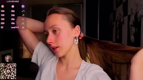 Eva online show from November 1, 2025, 7:05 pm