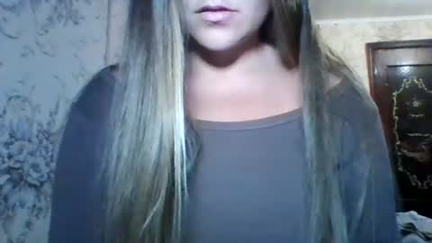 Snapshot of evasapples2026 chatting on July 8, 2026, 8:46 pm evasapples2026 online show from July 8, 2026, 8:46 pm