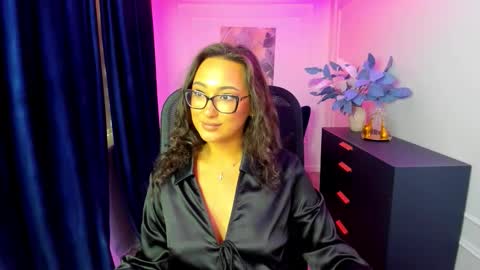 Snapshot of evasarazardje chatting on September 10, 2025, 11:32 am evasarazardje online show from September 10, 2025, 11:32 am