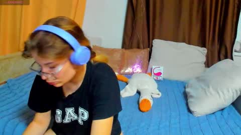 Eva online show from November 18, 2025, 1:11 am