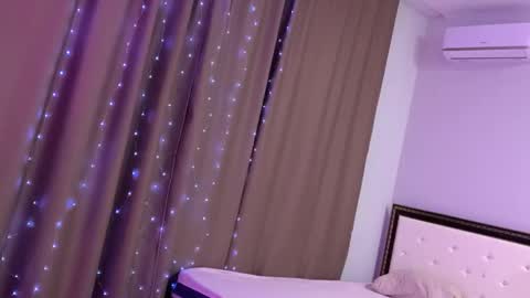 Snapshot of evasweet420 chatting on September 11, 2025, 12:44 am Eva online show from September 11, 2025, 12:44 am