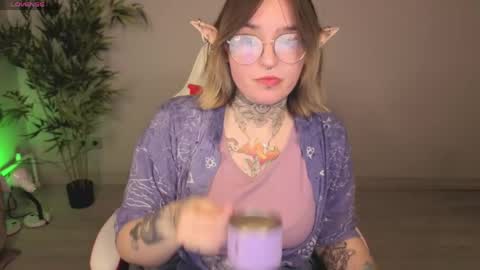 EvaTheWitcher online show from June 3, 2026, 9:45 am