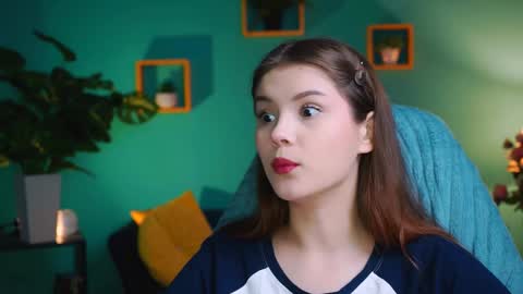 Snapshot of evathopson chatting on December 4, 2024, 8:01 am Eva next stream - - 1600 UTC2000 online show from December 4, 2024, 8:01 am