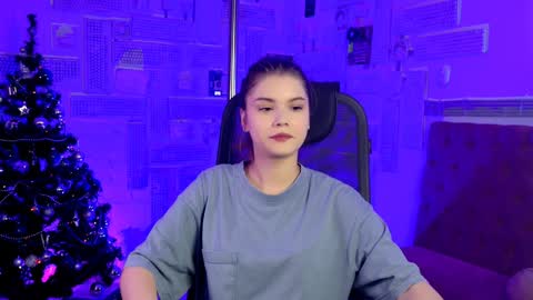 Snapshot of evathopson chatting on December 9, 2024, 12:08 pm Eva next stream - - 1600 UTC2000 online show from December 9, 2024, 12:08 pm