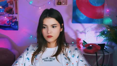 Snapshot of evathopson chatting on December 21, 2024, 12:16 pm Eva next stream - - 1600 UTC2000 online show from December 21, 2024, 12:16 pm