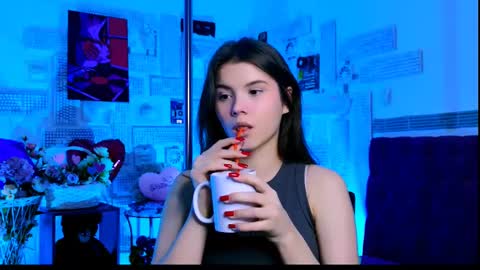 Snapshot of evathopson chatting on March 6, 2025, 4:08 am Eva next stream - - 1600 UTC2000 online show from March 6, 2025, 4:08 am