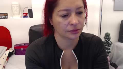 Eva Twiss online show from February 18, 2026, 12:23 pm