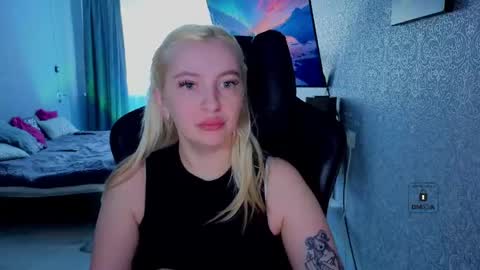 evavibe online show from May 20, 2026, 9:37 am