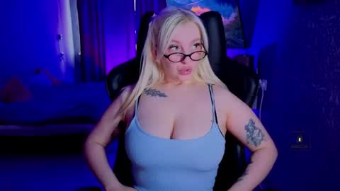 evavibe online show from June 13, 2026, 8:12 am