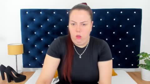 Snapshot of evawetdream chatting on October 27, 2025, 6:39 am Eva online show from October 27, 2025, 6:39 am