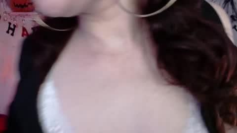 Eve Blue  friends. IG eve blue77 TW EveBlue 1 OF eveblue7 online show from October 26, 2025, 2:06 am